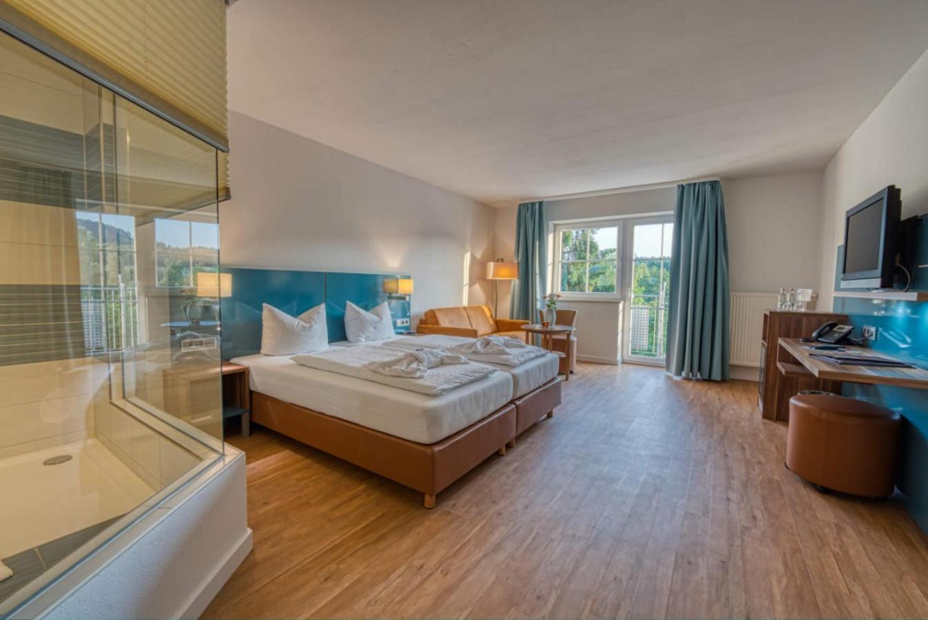 Hotel & Spa Reibener-Hof Konzell エクステリア 写真